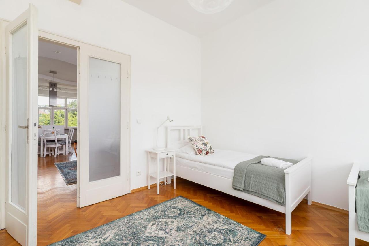 Slowacki Avenue Family By Renters Apartament *