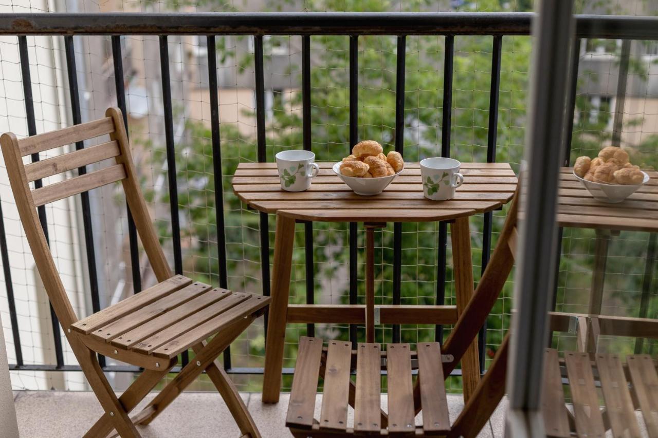 Slowacki Avenue Family Cracow By Renters Leilighet
