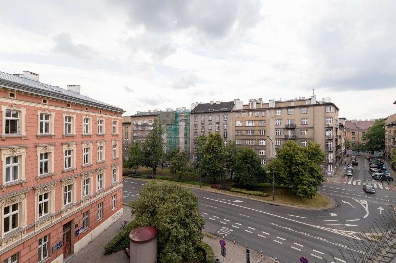 Slowacki Avenue Family Cracow By Renters Leilighet