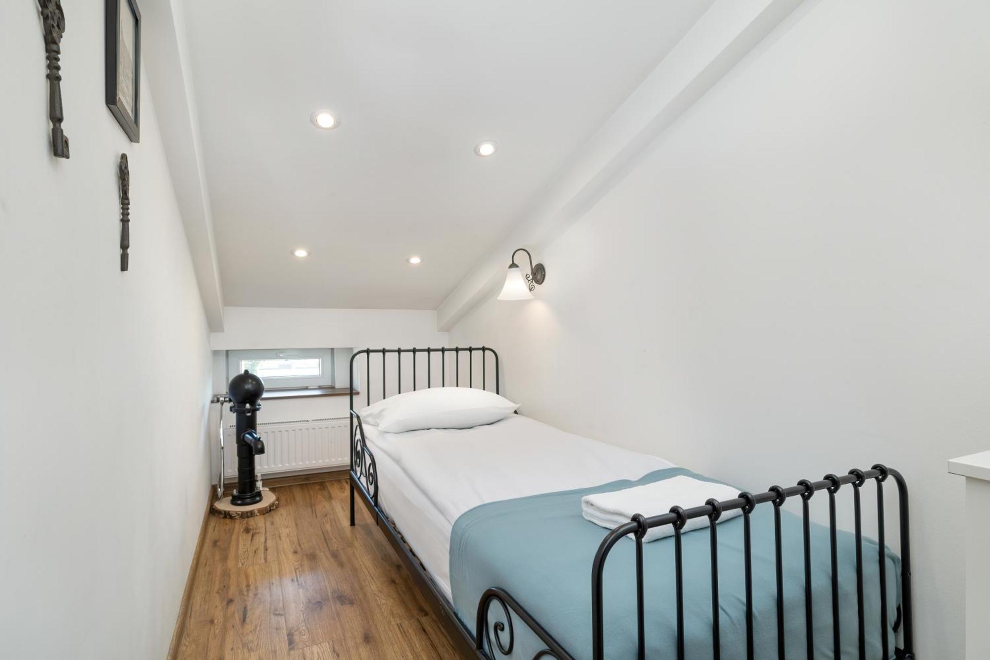 Slowacki Avenue Family Cracow By Renters Leilighet Krasków